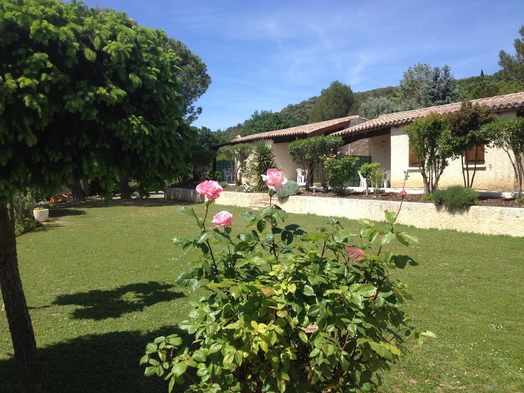 Espace Loisirs Ξενοδοχείο Saint-Martin-dʼArdèche Εξωτερικό φωτογραφία
