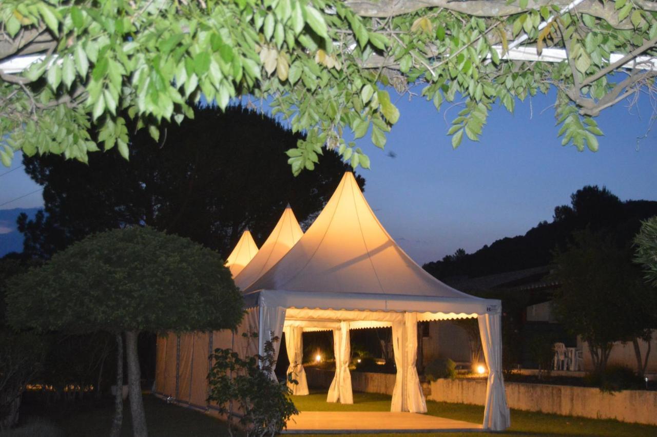 Espace Loisirs Ξενοδοχείο Saint-Martin-dʼArdèche Εξωτερικό φωτογραφία